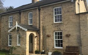 Wayside , 3 Bed , 2 Bath Charming House Close To Lincoln